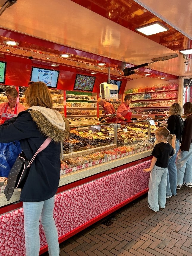 Leiden weekly market.